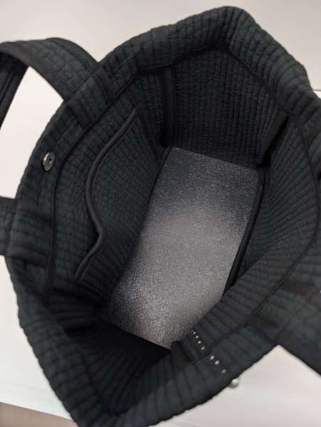 画像4: 特価！ヌビバッグ　 (누비가방)　小パール　ブラック　底板付き！ (4)